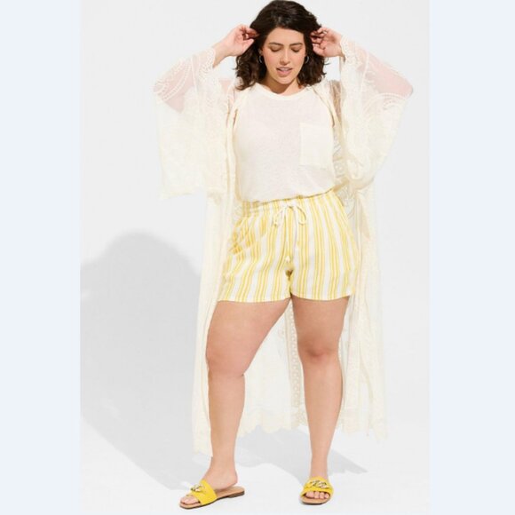 Torrid 5 Inch Pull-On Stretch‎ Linen Mid-Rise Short - Pristine Stripe - Medium - Picture 5 of 7